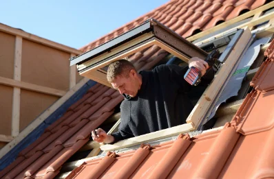 Pose de fenêtres de toit Velux à Racquinghem
